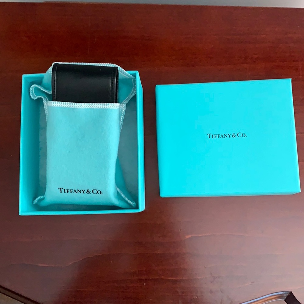 Tiffany black leather belt (no buckle)